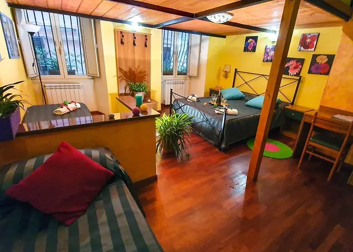 Gasthof La Casa Verde Roma - Free Secure Parking If You Book 3 Nights Rom