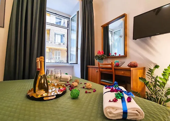 La Casa Verde Roma - Free Secure Parking If You Book 3 Nights Gasthof *