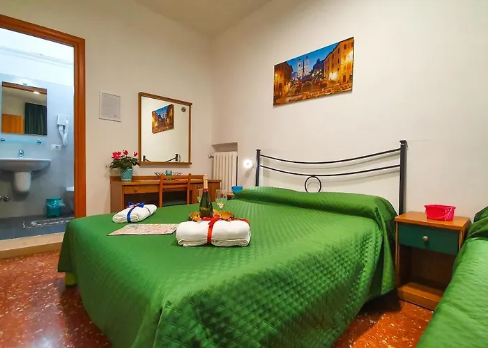 La Casa Verde Roma - Free Secure Parking If You Book 3 Nights