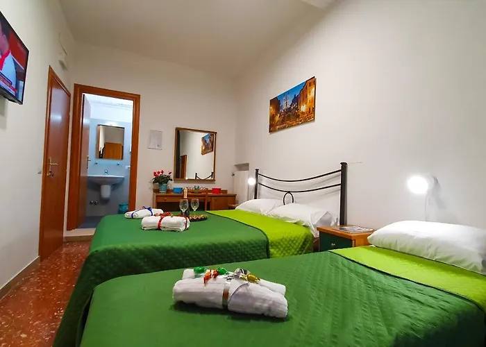 La Casa Verde Roma - Free Secure Parking If You Book 3 Nights *